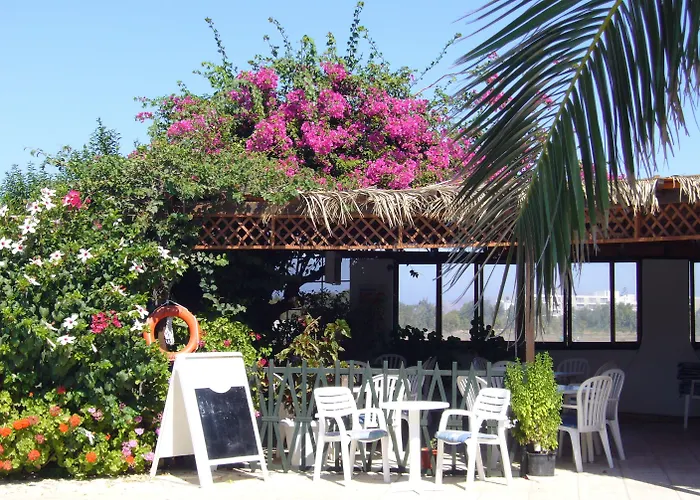 Hotel Nina 3*