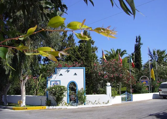 Nina Hotel