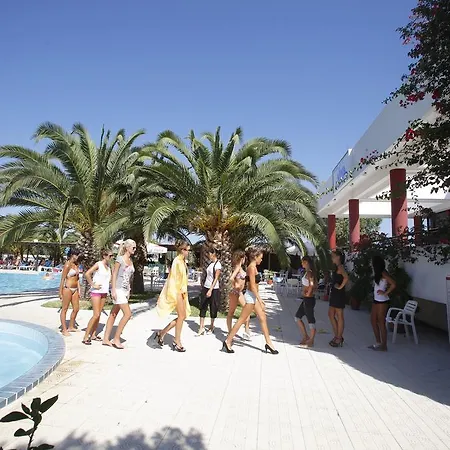 Szálloda Nina Marmári