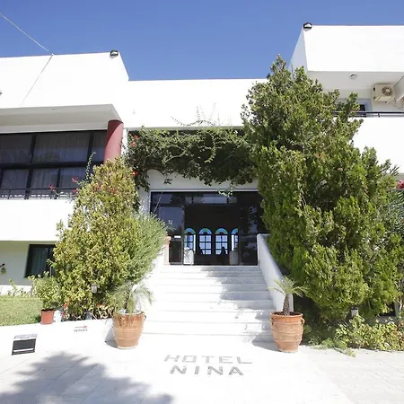 Hotel Nina 3*