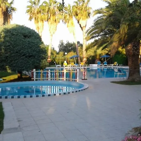 Hotel Nina