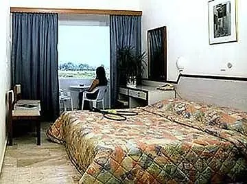 Nina 酒店 马尔马里